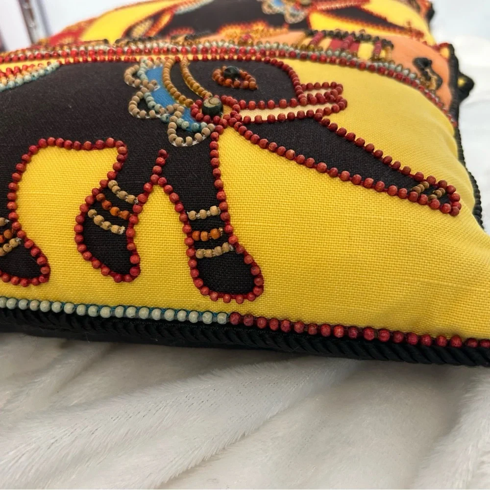 2‎ Dransfirld& Ross beaded Elephant/India Decorative Pillow Set. Feather/down.